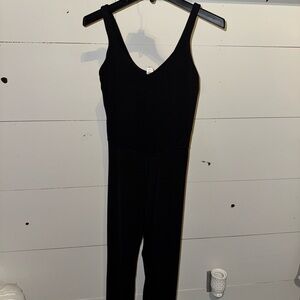 Lululemon Black Jumpsuit with V-Neck and Fitted Silhouette